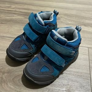 Llbean toddler hiker 9